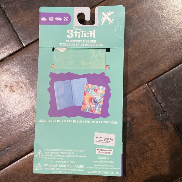 Lilo and stitch passport holder - Picture 2 of 2